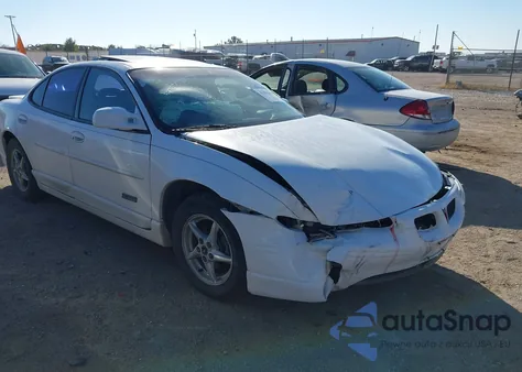 2000 Pontiac Grand Prix Gtp z USA, uszkodzony, nr VIN 1G2WR5217YF125528